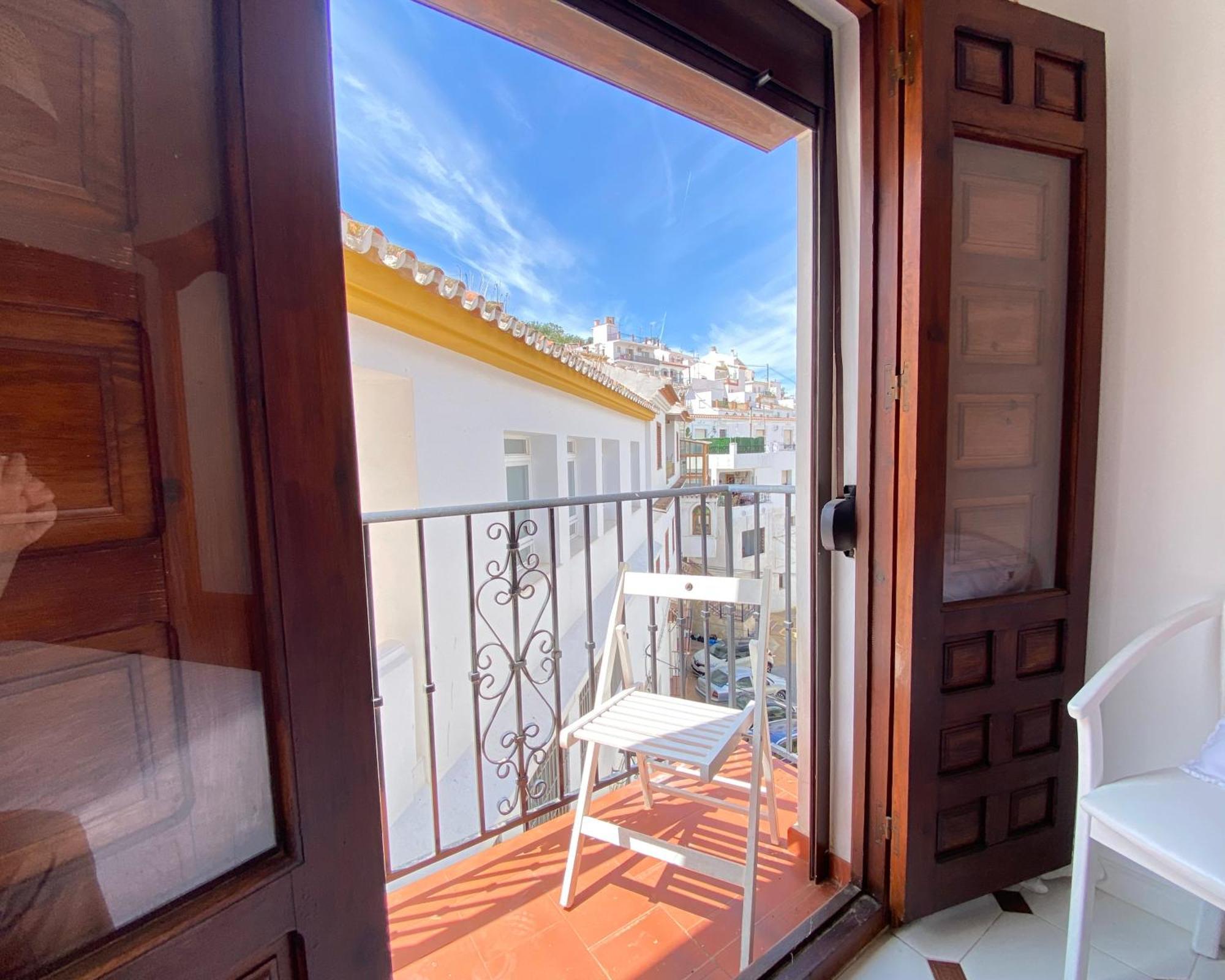 Casa Miguel - 3 Beautiful Apartments Availabe Sayalonga Buitenkant foto