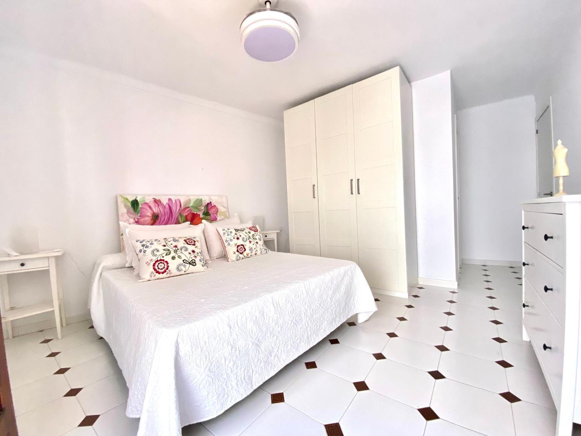 Casa Miguel - 3 Beautiful Apartments Availabe Sayalonga Kamer foto